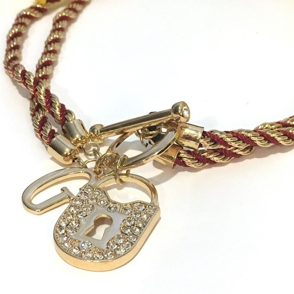 𝅺3/$29! GUESS Twisted Rope Necklace with Lock - Picture 6 of 8